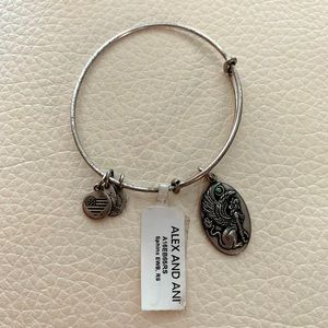 NWT Alex and ani